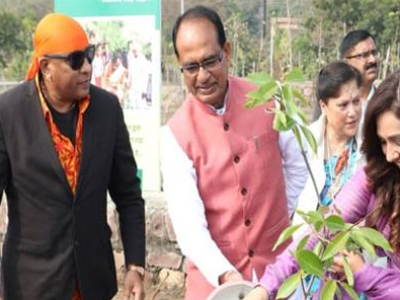 खेलो इंडिया यूथ गेम्स की शुरूआत को यादगार बनाने के लिए मुख्यमंत्री ने किया पौध-रोपण